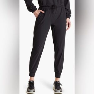 90 degree by reflex wrap X Avenue jogger
